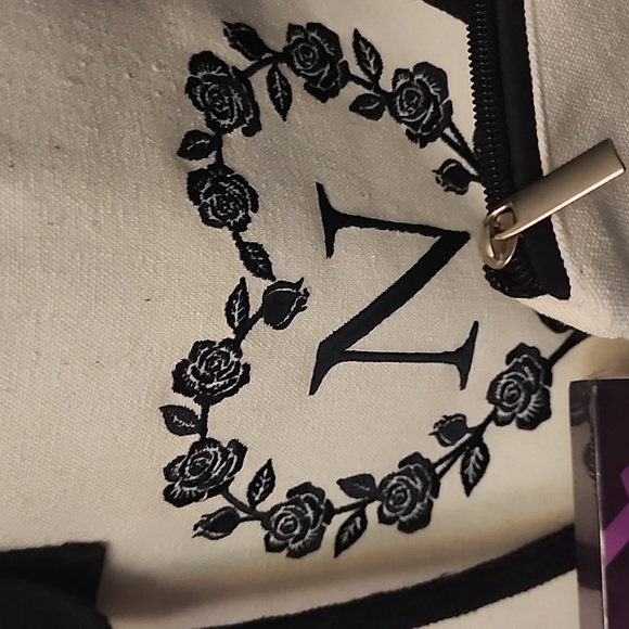 INTIAL Tote Bag Gift Set 4 piece - Picture 5 of 10